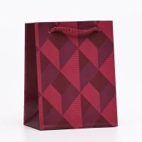 Пакет подарочный бумажный (11,5х14,5х6,5) ламинир Красный ромб 1/6 Пакет подарочный бумажный (11,5х14,5х6,5) ламинир Красный ромб 1/6