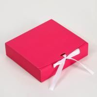 Подарочная коробка 20х18х5см Фуксия 1/125 Подарочная коробка 20х18х5см Фуксия 1/125